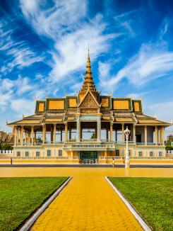 Travel to amazing Cambodia with Go Discover Abroad